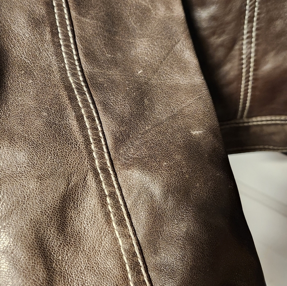 *SOLD* BRAND NEW, 100% Genuine Leather jacket. - Picture 12 of 12